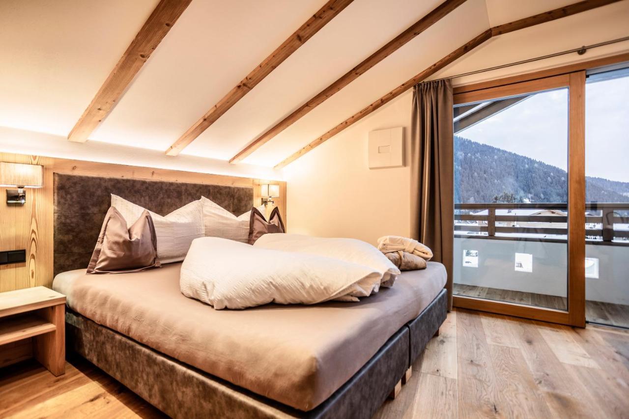 Luxury Chalet Plazola Aparthotel Selva di Val Gardena Esterno foto