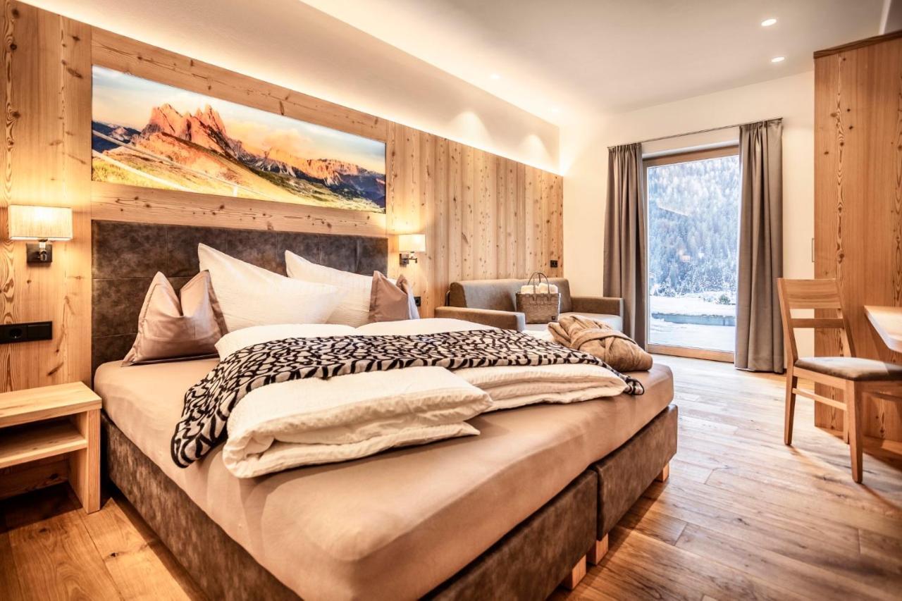 Luxury Chalet Plazola Aparthotel Selva di Val Gardena Esterno foto